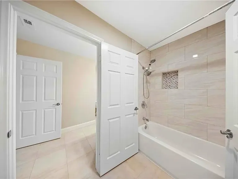 5075 Calypso Ct — Photo 33