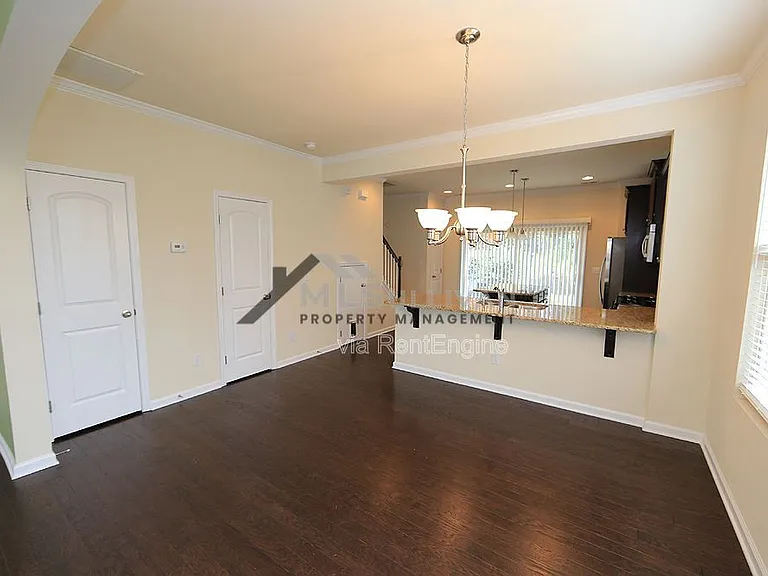 200 Mount Evans Dr — Photo 5