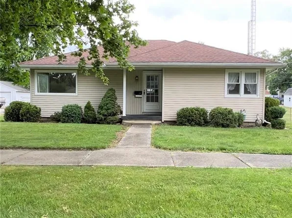 458 N 5th St, Upper Sandusky, OH 43351