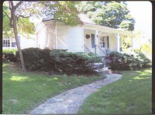 7 Adams Rush Rd, Cortlandt Manor, NY 10567