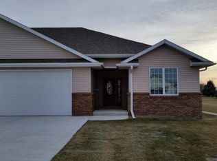 467-469 W Grove St, West Point, NE 68788