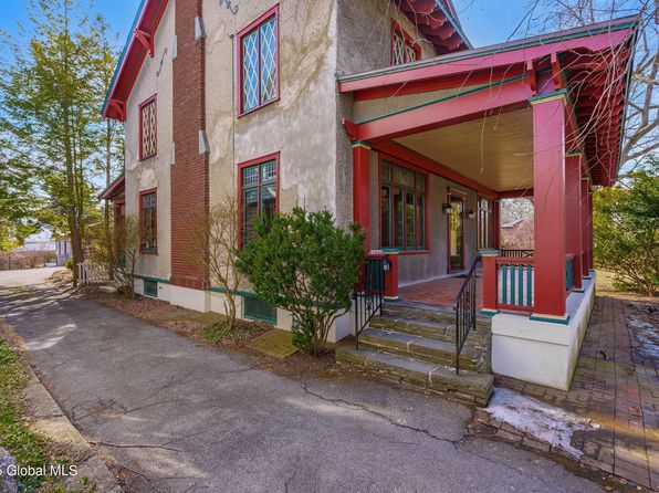 127 S Pine Avenue, Albany, NY 12208