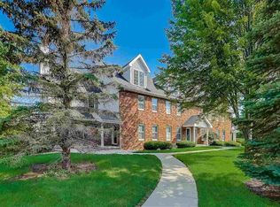 3039 Bradbury Rd, Madison, WI 53719