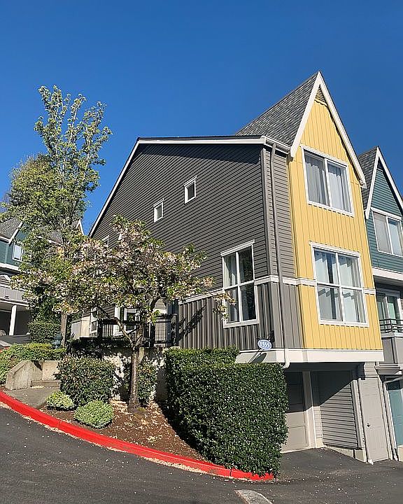 2nd image of 1555 Cherrylane Ave S #1555