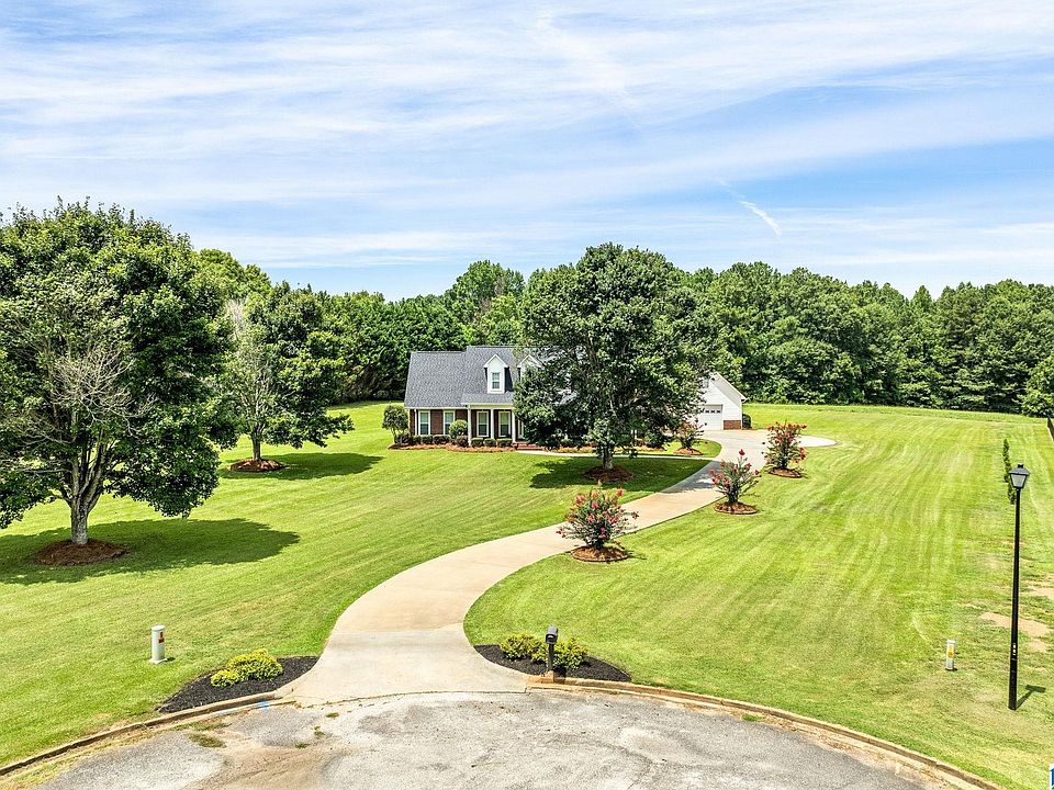 1st image of 174 Oakview Way