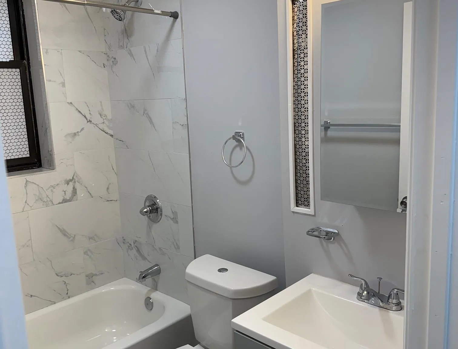 3 bed, 1.0 bath, 900 sqft, $2,600 — Photo 4