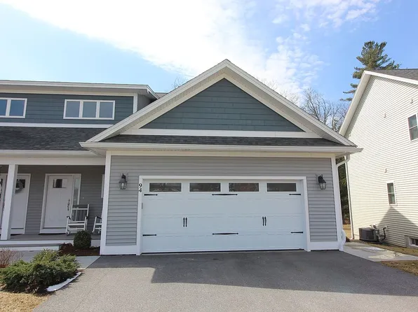 94 Chase Ct, Essex Junction, VT 05452