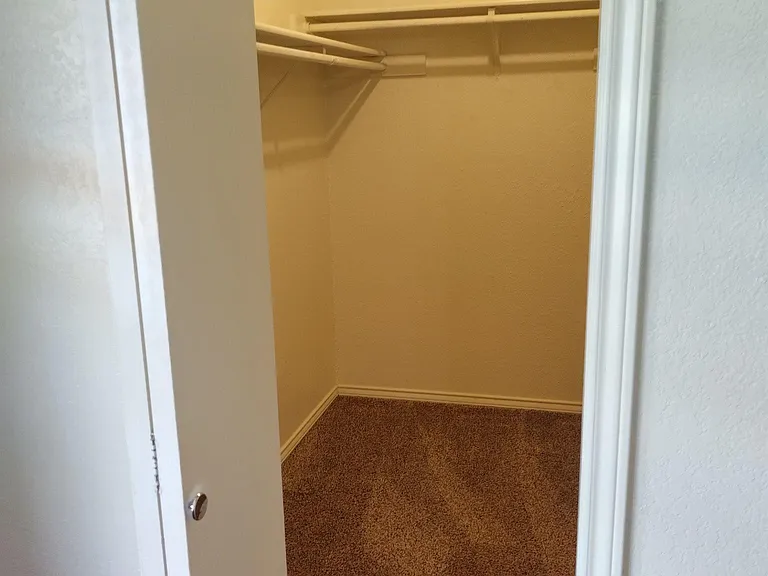 Lakeshore Village — Photo 39