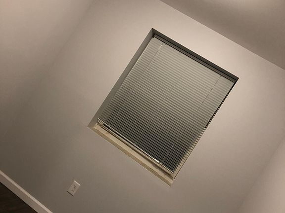 4th image of 2603 S Darien St