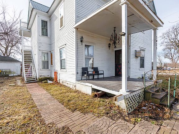 4th image of 1023 Indiana St