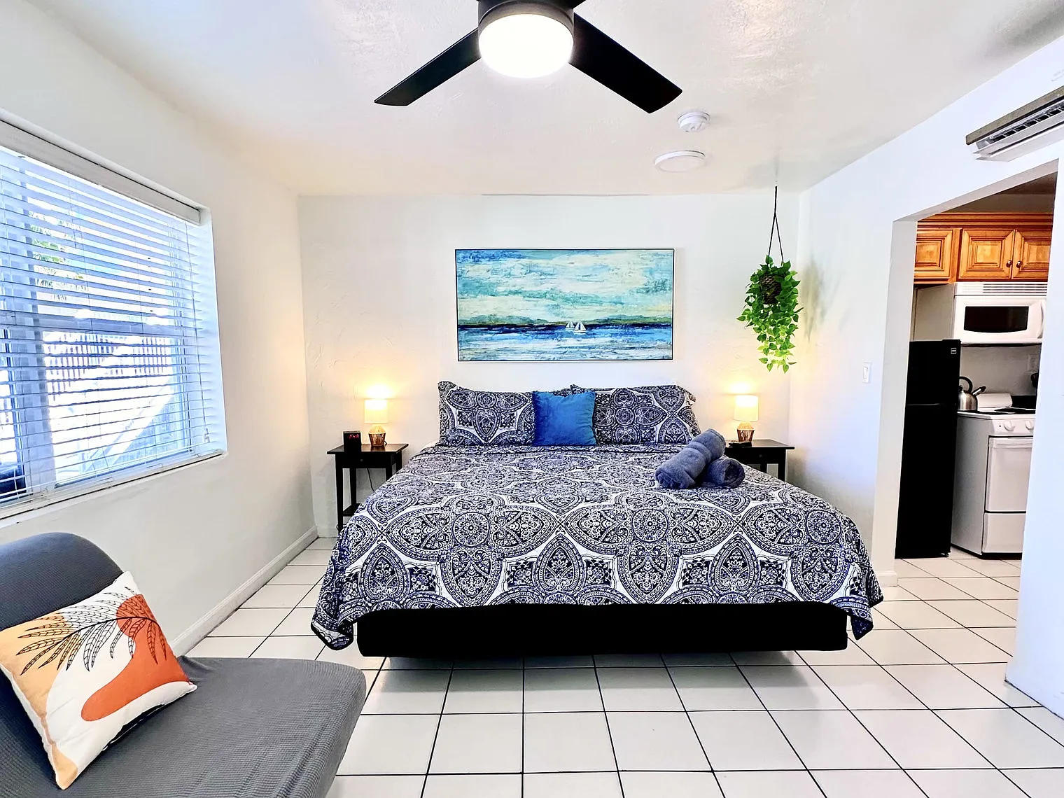 Studio, 1.0 bath, 344 sqft, $2,467 — Photo 2