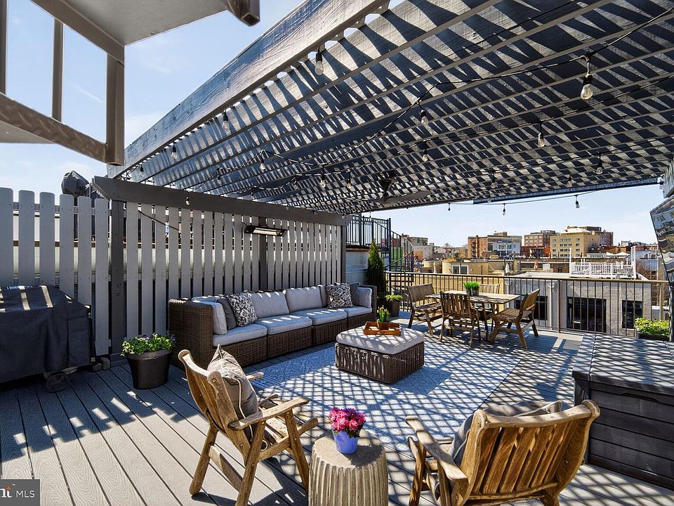 1st image of 2446 Ontario Rd NW APT 4