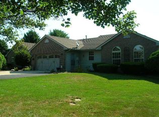 23 Sand Lake Rd, Monticello, IL 61856