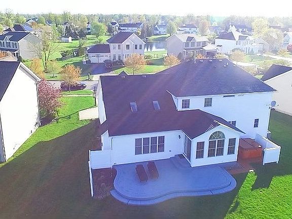 2nd image of 32 Cedarbrook Dr