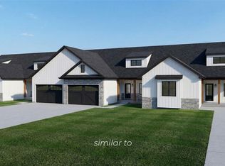 1003 Millie Ln, North Liberty, IA