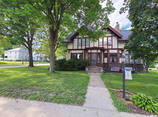 920 6th Ave S, Clinton, IA 52732