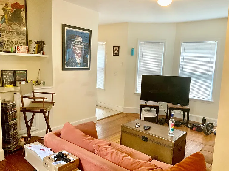 107 Bartlett St #1 — Photo 3