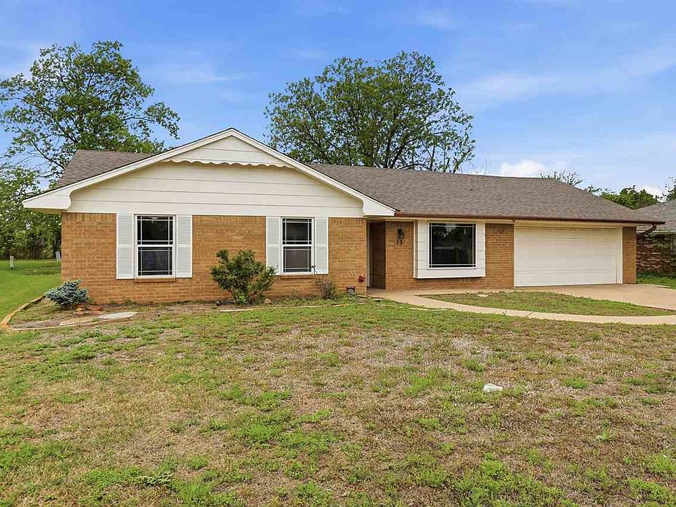 1st image of 15 Preston Cir