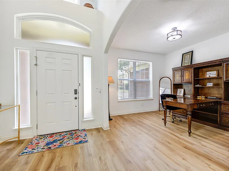 20723 Nettlebrook Ln — Photo 3