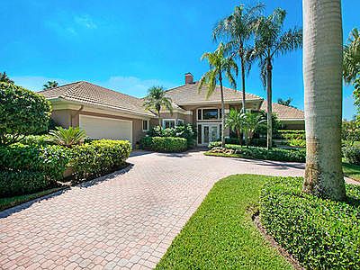 02_front2_110 Woodsmuir Court_11