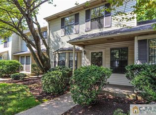 1904 Timber Oaks Rd, Edison, NJ 08820