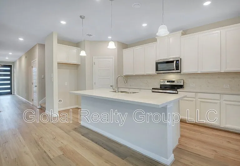 1247 Meyers Mdw — Photo 20