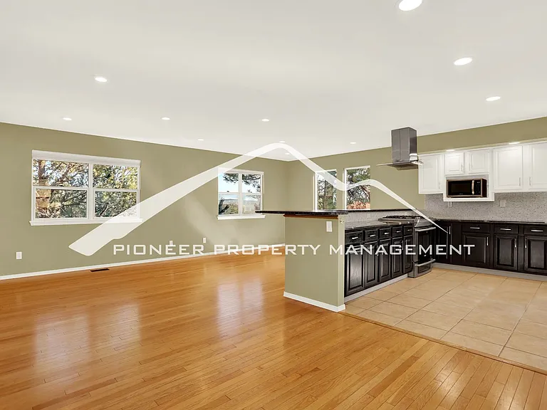 7530 Delmonico Dr — Photo 4