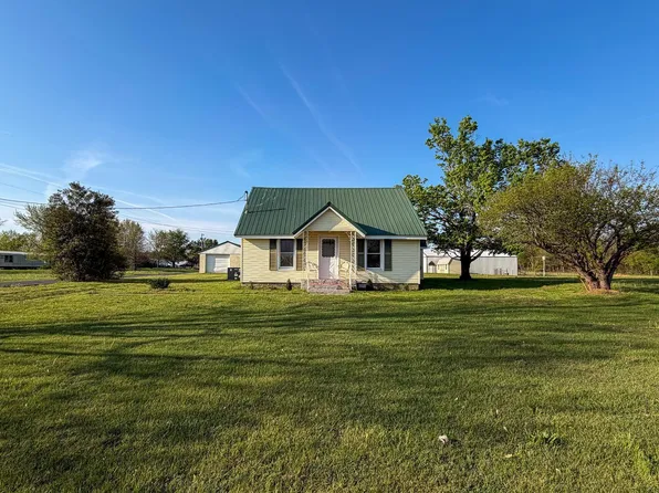 12800 Woodville Rd, Kevil, KY 42053