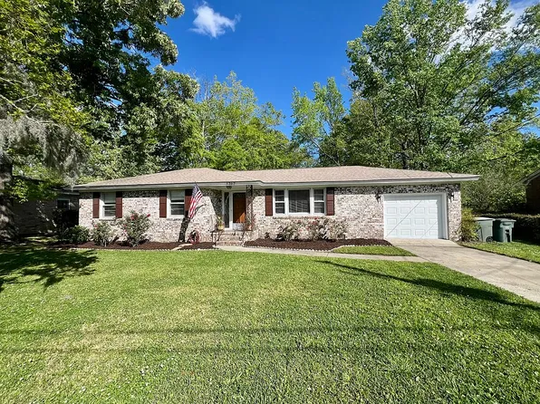1267 Redeemer Dr, Hanahan, SC 29410