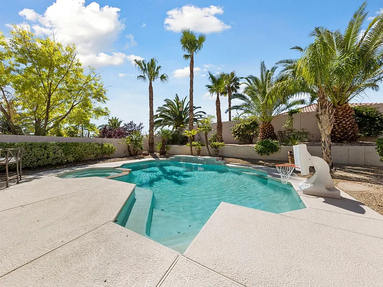 10221 Angel Peak Ct — Photo 3