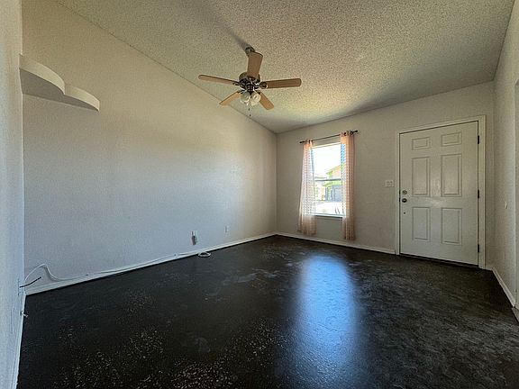 2nd image of 11873 Mesquite Rock Dr