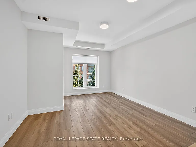 153 Wilson St W #310 — Photo 8