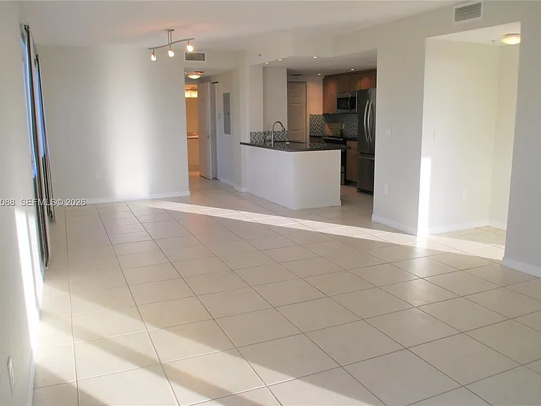 816 NW 11th St #801 — Photo 24