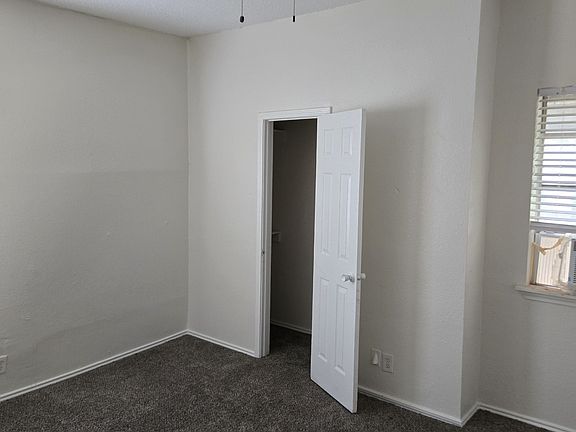 4th image of 5004 Eastside Ave #101