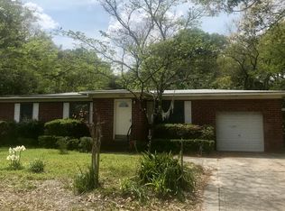 2208 Red Oak Dr, Jacksonville, FL 32211
