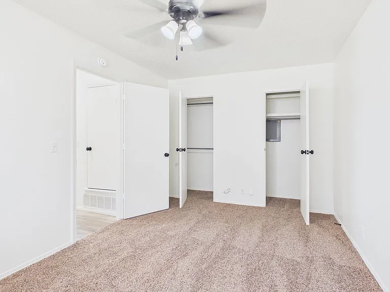 1927 Howard Dr — Photo 16
