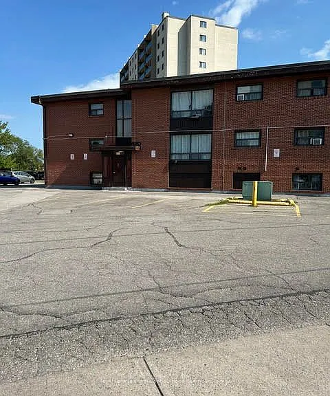 211 Nonquon Rd N #104 — Photo 1