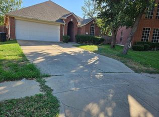 4036 Glenwyck Dr E, North Richland Hills, TX 76180