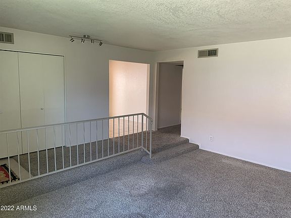 3rd image of 4938 W Puget Ave