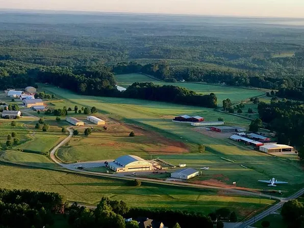 1181 Jonathans Roost Rd, Williamson, GA 30292