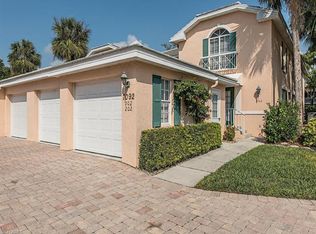 7092 Barrington Cir #9-202, Naples, FL 34108