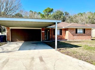 307 Locust Ave, Bridge City, TX 77611