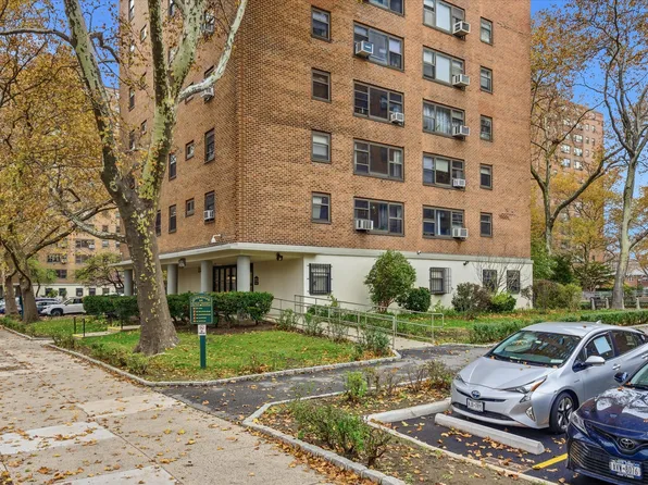 21-85 34th Avenue image 15 of 18