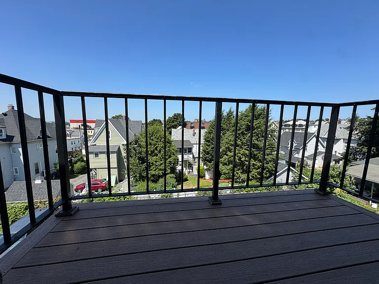 22 Irving St #15 — Photo 5