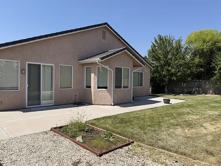 1825 D Arques Ct — Photo 3