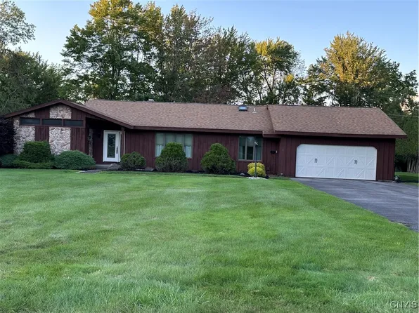 56 Taber Rd, New Hartford, NY 13413