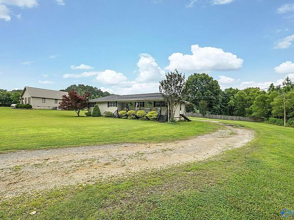 4th image of 565 Buchanan Rd