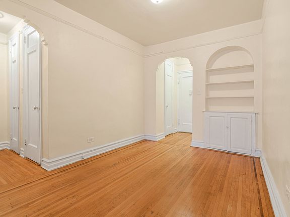 2nd image of 150 E 18th St #6D