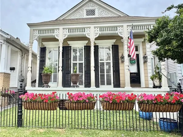 6027 Laurel St, New Orleans, LA 70118