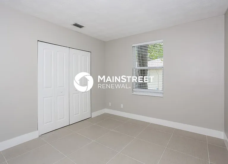 9064 Polk Ave — Photo 11